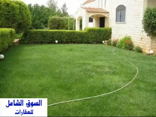 فرصة العمر! فيلا للبيع في البقاع: 1400م أرض، 350م...