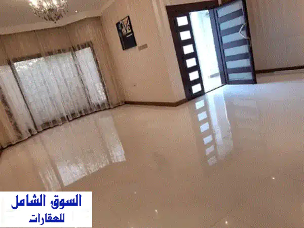 للإيجار فيلا في الرفاع، بو قوة، 4 غرف، 6 حمامات،...