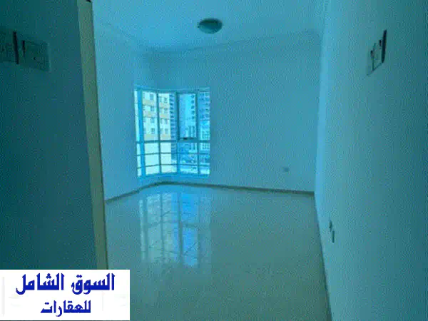 للإيجار السنوي: شقة عائلية فاخرة غرفتين وصالة في التعاون الشارقة - 50 ألف درهم على 4 دفعات مريحة
