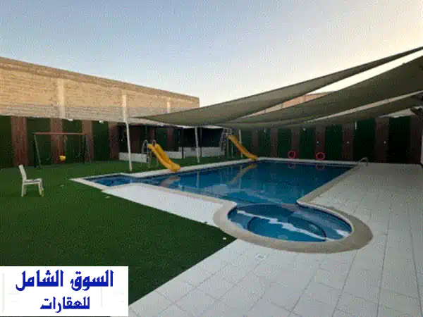 للبيع قفلي بركة سباحة في الهملة. تتميز...