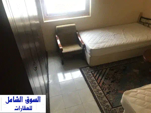 غرفة مفروشة فاخرة للإيجار بالشارقة | القاسمية المحطة | شاملة لشخصين فقط بـ 2000 درهم