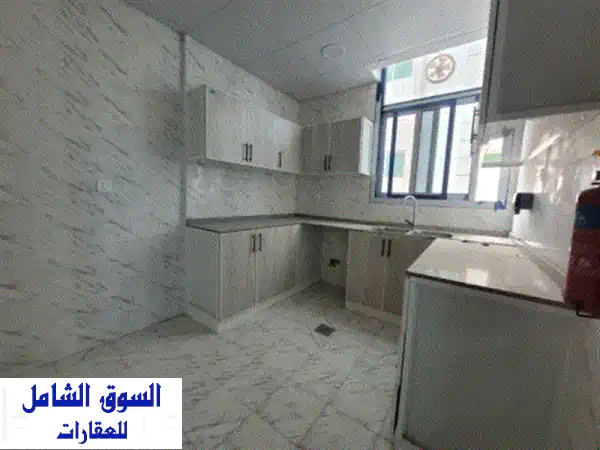 بناية للاستثمار في الراشدية 3 مكونة من 9 غرفة وصالة 1 استوديو 1 غرفة الحارس الطابق الأرضي 2 محل ...