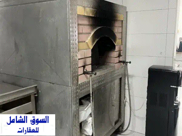 فرصة ذهبية: مطعم للإيجار على كورنيش عجمان - رخصة 24 ساعة، شامل الفواتير والمواقف!