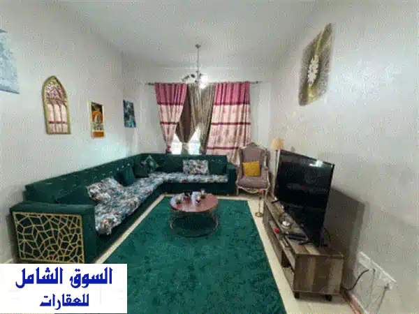 شقة مفروشة للإيجار الشهري بعجمان: غرفة وصالة...