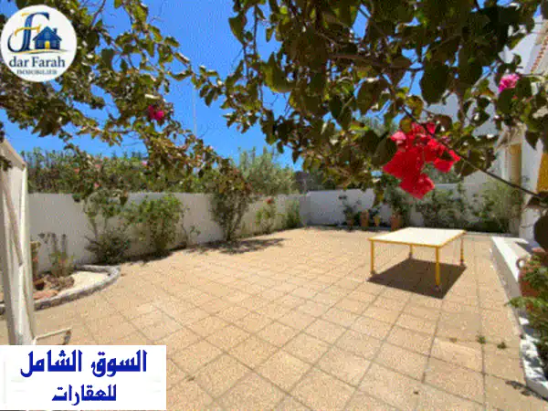 منزل أنيق على شاطئ البحر للكراء خلال الموسم الصيفي...