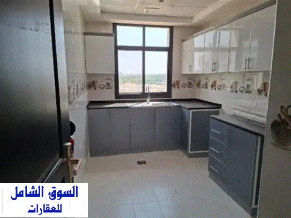 للبيع البناية جديدة مؤجرة بأكامل بنسبة الدخل 9.5  في منطقة العالية في عجمان المساحة الأرض بقدم 4300 ...
