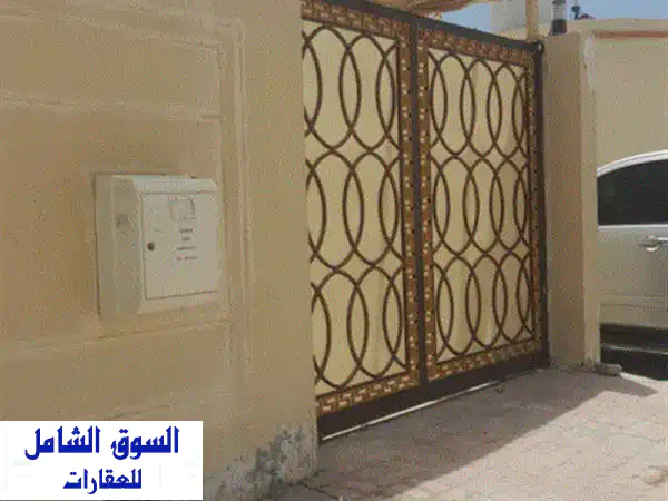 فرصة سكن عائلي مميزة! فيلا فاخرة للإيجار السنوي بأم خنور، الشارقة | 3 غرف نوم رئيسية، 5 حمامات، موقف خاص