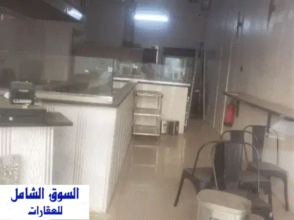 فرصة استثمارية مميزة بالباحة: محل شاورما وفطائر...