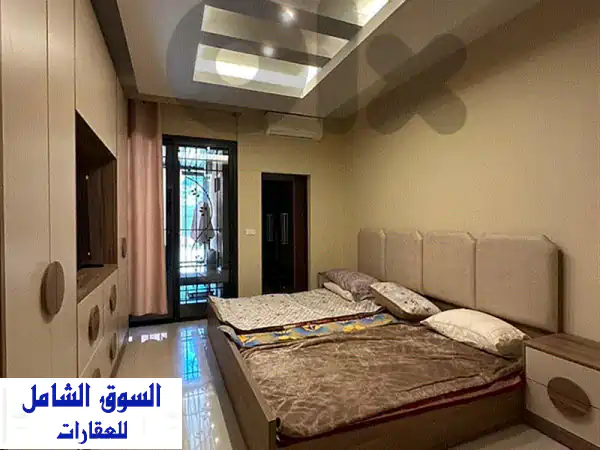 شقة ديلوكس مفروشة بالكامل للبيع في بصاليم: تراس 300م وإطلالة ساحرة | جاهزة للسكن الفوري!