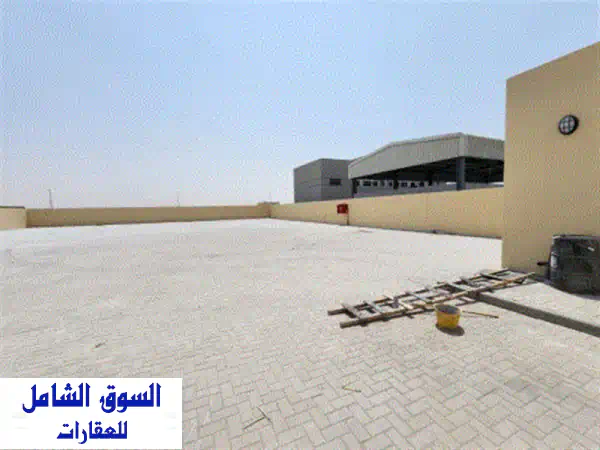 موقع استراتيجي للإيجار: أرض مسورة بالصجعة الشارقة...