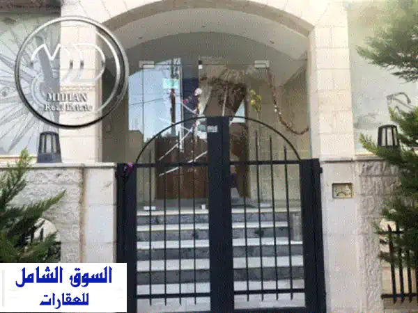 رقم الإعلان 8211: فيلا فاخرة مستقلة للإيجار بأم...