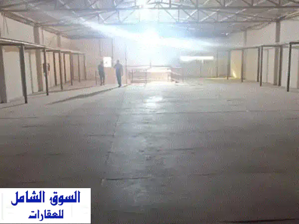 فرصة استثنائية! مستودع ضخم 10000 قدم² للإيجار السنوي...