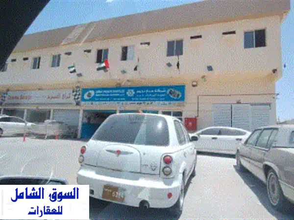 فرصة استثمارية ذهبية: مجمع عقاري متكامل للبيع في...