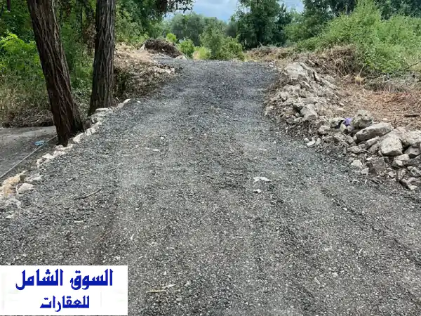 عقار للبيع ببلدة دميت الشوف المساحة 1600 متر صك...