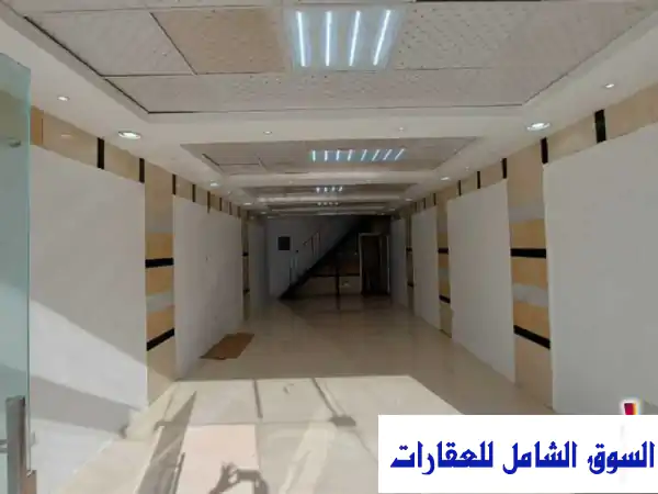 فرصة استثنائية: محلات تجارية فاخرة للإيجار 110م² ميزانين - معيذر الشمالية (الشارع التجاري) | بجوار روابي مباشرةً