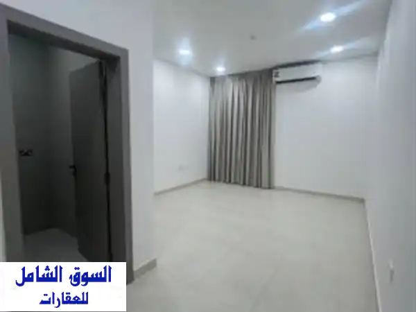 شقة جديدة للايجار في توبلي: غرفتين، حمامين، صالة...