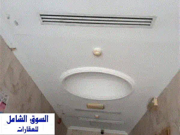 فرصة استثمارية ذهبية: بناية سكنية تجارية للبيع في الشارقة، البطينة - دخل 372,000 درهم وقابل للزيادة!