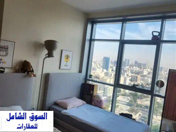 شقة فاخرة للبيع على كورنيش عجمان | إطلالة بحرية، مفروشة بالكامل، أقساط ميسرة!