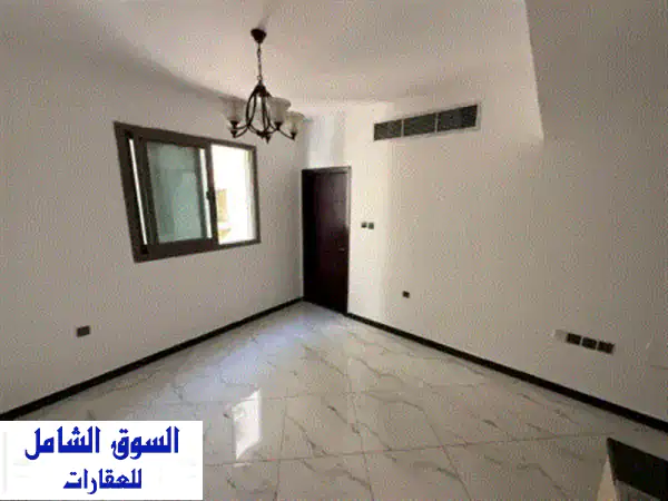 استوديو مميز للإيجار بالجرف 2 عجمان: تكييف...