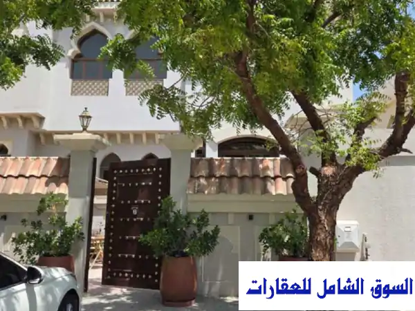 فيلا فاخرة للإيجار السنوي بالفشت الشارقة 4 غرف نوم...