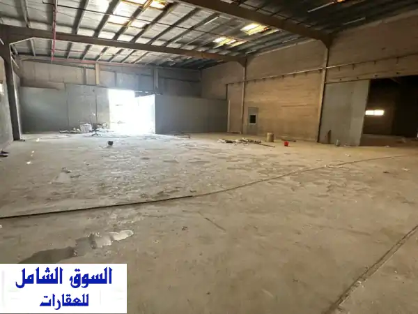 فرصة استثمارية ذهبية: مستودع ضخم 22000 قدم²...