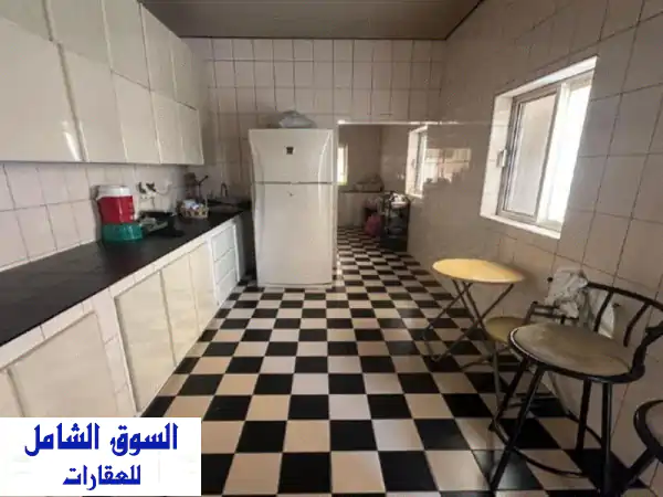 فرصة ذهبية: فيلا كبيرة فاخرة للبيع في سند | استثمار مثالي وحياة الرفاهية
