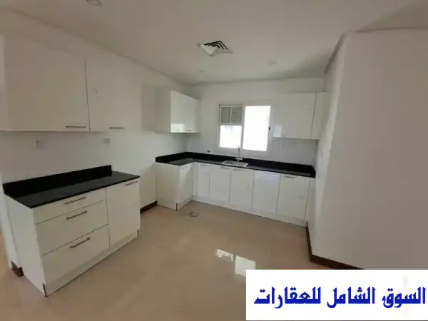 فرصة ذهبية! شقة فاخرة للإيجار بالصديق، حولي - أول ساكن، 3 غرف ماستر، تشطيب سوبر ديلوكس بـ 550 د.ك