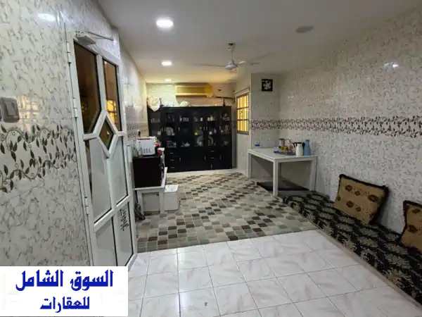 منزل إسكاني مميز للبيع بمدينة حمد، الدوار الرابع | موقع زاوية وشارعين | 392م²