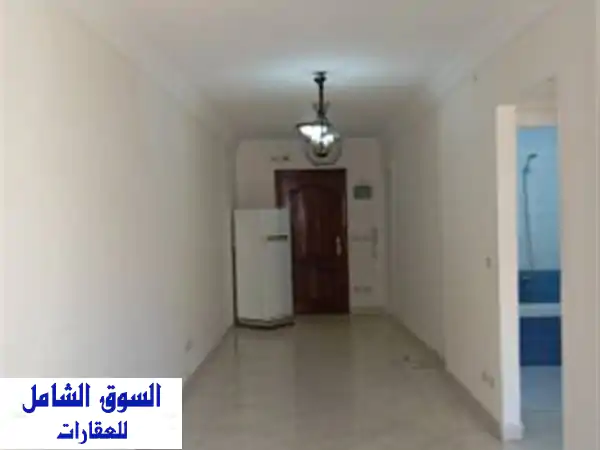 فرصة استثمارية للبيع شقة عالشارع خالد ابن...