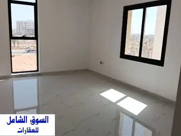 فيلا فاخرة للبيع في الزاهية الشارقة | 3700 قدم مربع | تصميم عصري وتشطيبات راقية