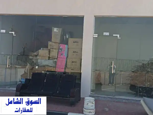 محلات للإيجار في العالية 2: محلين متلاصقين بـ 25...