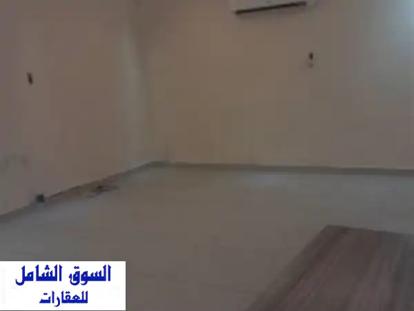 #للايجار شقه 2 غرفه نوم نصف فرش للايجار في منطقه...