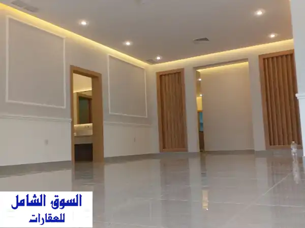 للإيجار دور أرضي vvvip في بيان كبير يتكون من صالة...