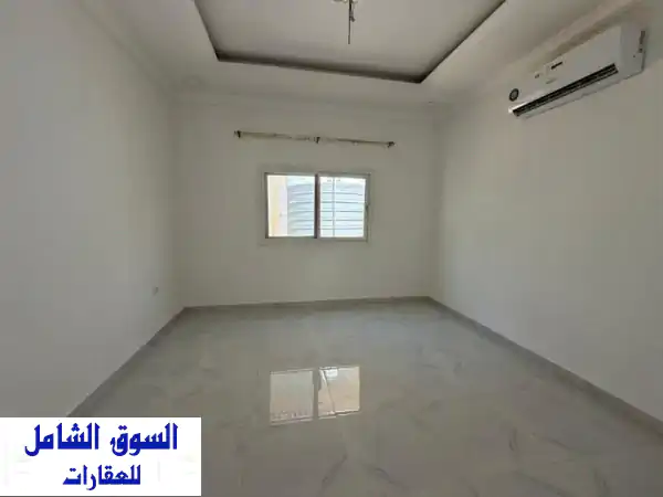 أكبر مساحة فيلا في الفيحاء تتكون من 6 غرف و2 مطبخ...