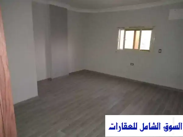 لهواة الأدوار العليا والفيو المفتوح شقة للبيع...