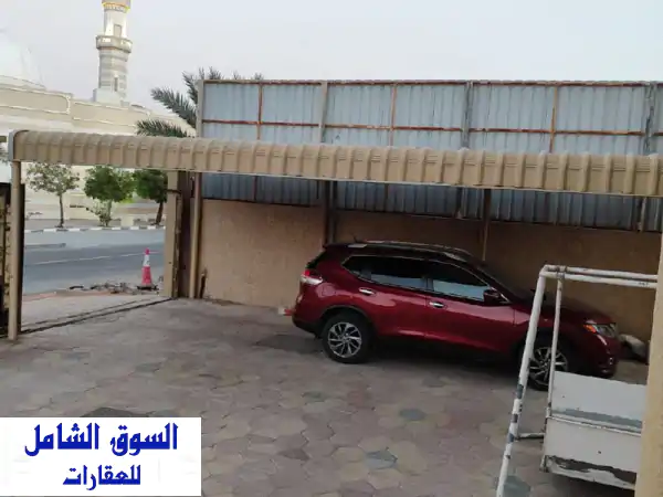 للبيع فيلا في الشارقة منطقة الرمثاء مساحة 13000 ألف...
