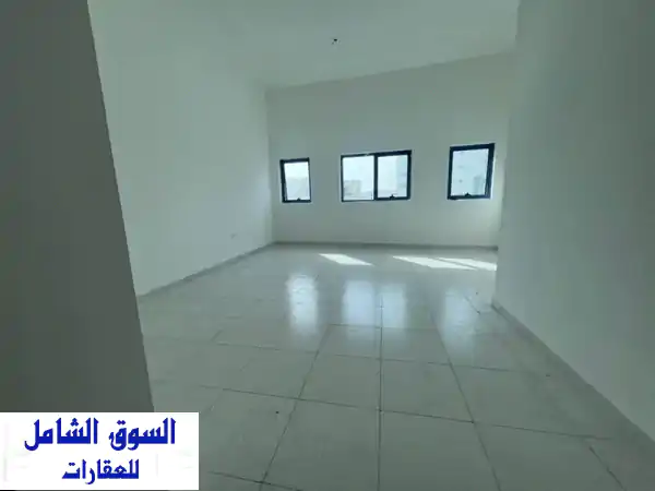 فرصة استثمارية ذهبية: استوديو مؤجر بأبراج فالكون 680 قدم مربع | عائد فوري | بسعر 260,000 درهم
