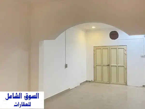مخزن للإيجار في العدلية، بالقرب من مستشفى...