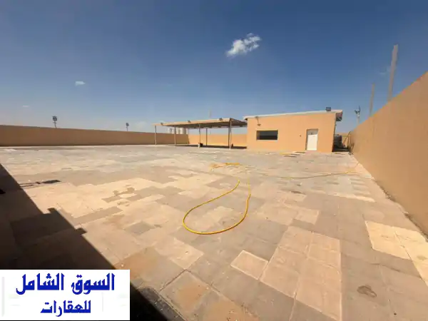 فرصة استثنائية: ساحة مفتوحة 10000 قدم مربع...