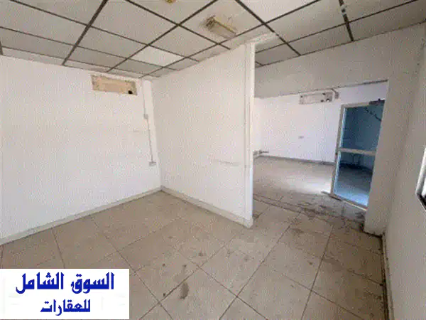 فرصة ذهبية! حوطة متكاملة للإيجار بالصناعية 11 | موقع استراتيجي على شارع رئيسي