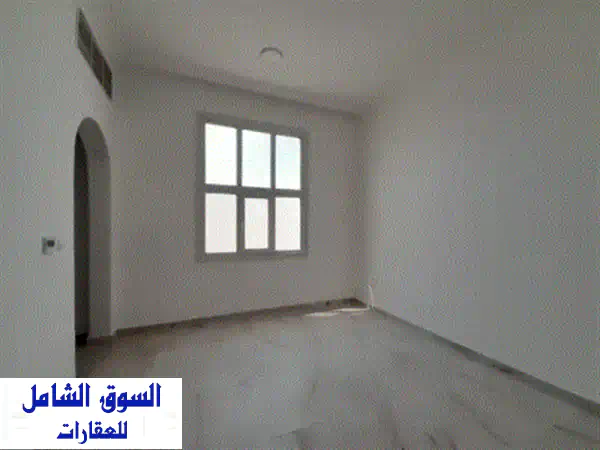 فيلا للإيجار في مدينة الرياض، جنوب الشامخة. تتكون من 4 غرف نوم، اثنتان منهم ماستر، صالة عائلية ...