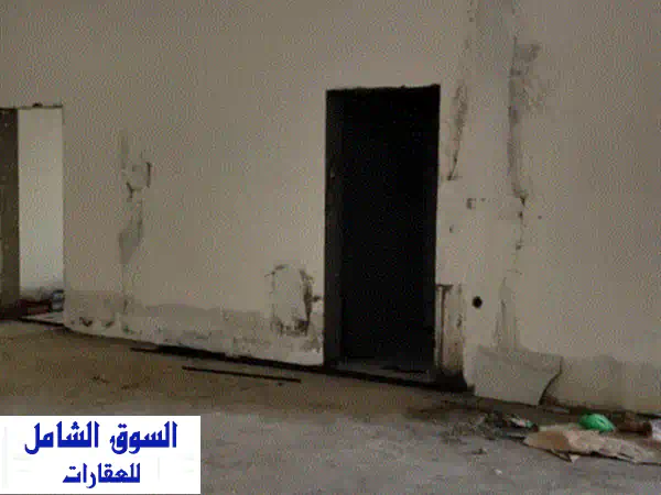 فرصة ذهبية! مستودع متكامل للإيجار السنوي في أم الثعوب 7700 قدم مربع - موقع استراتيجي 385,000 درهم