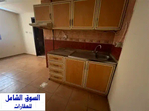 استوديو الأحلام للإيجار: ثاني صف كورنيش، صيانة مجانية وباركينج! دبي/عجمان