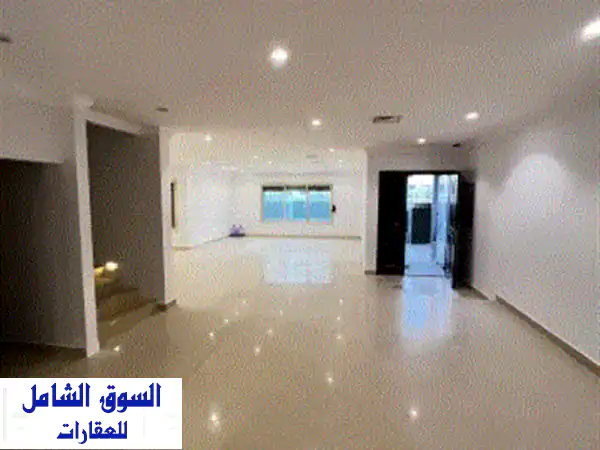 للإيجار فيلا في أبو الحصانية بين المقاهي ونادي الضباط. مدخل ومخرج سهل من المنطقة. تكييف مركزي. ...
