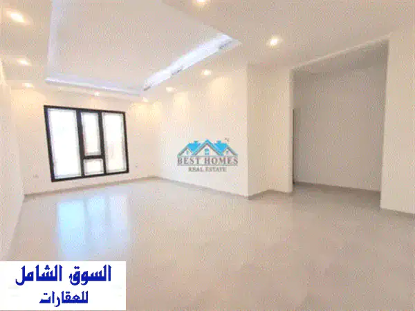 شقة حديثة واسعة مكونة من 3 غرف نوم في الطابق الأرضي...