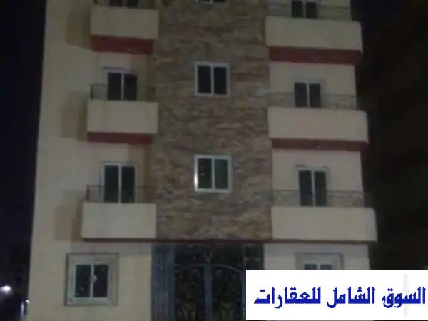 عمارة للإيجار بسعر مغرى الحى السادس الهضبة...