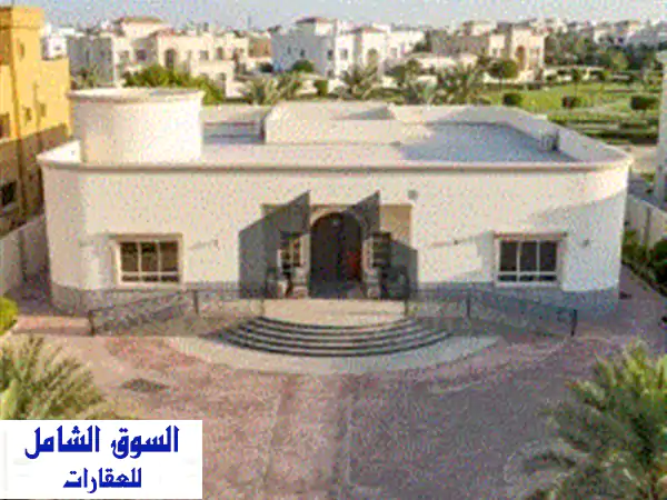 فيلا فاخرة للبيع بمدينة محمد بن زايد: موقع...