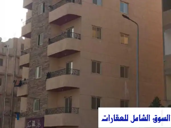 عمارة للإيجار بسعر مغرى الحى السادس الهضبة الوسطى بالمقطم في المقطم القاهرة