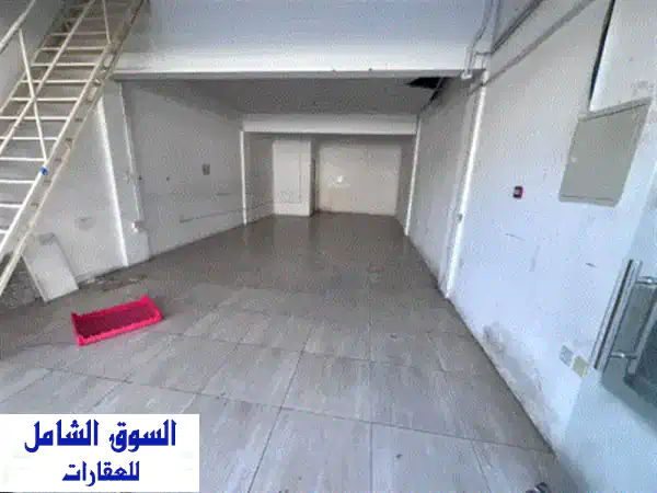 محل تجاري مميز للإيجار السنوي في الراشدية 1 أمام فندق رامادا، بموقع حيوي مناسب لمختلف الأنشطة ...