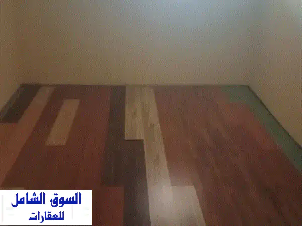 ورشة مع سكن عمال في الرفاع الصناعية، المساحة الاجمالية للمبنى 216 متر مربع، الإيجار الشهري 650 ...